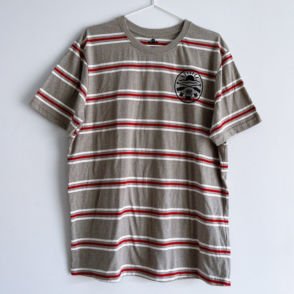 Canada EH! Gray T-Shirt Red White Striped Tee Cottage Outdoor Canadiana Sz L